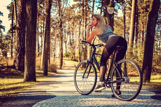 Jakie korzyści niesie ze sobą codzienna jazda rowerem?