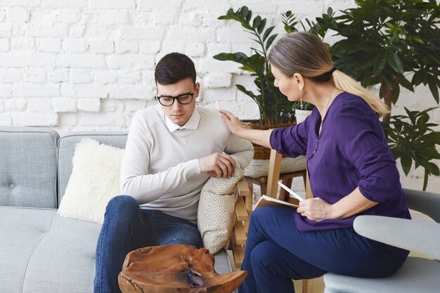 Jak psychoterapia poznawczo-behawioralna może pomóc w radzeniu sobie ze stresem i lękiem